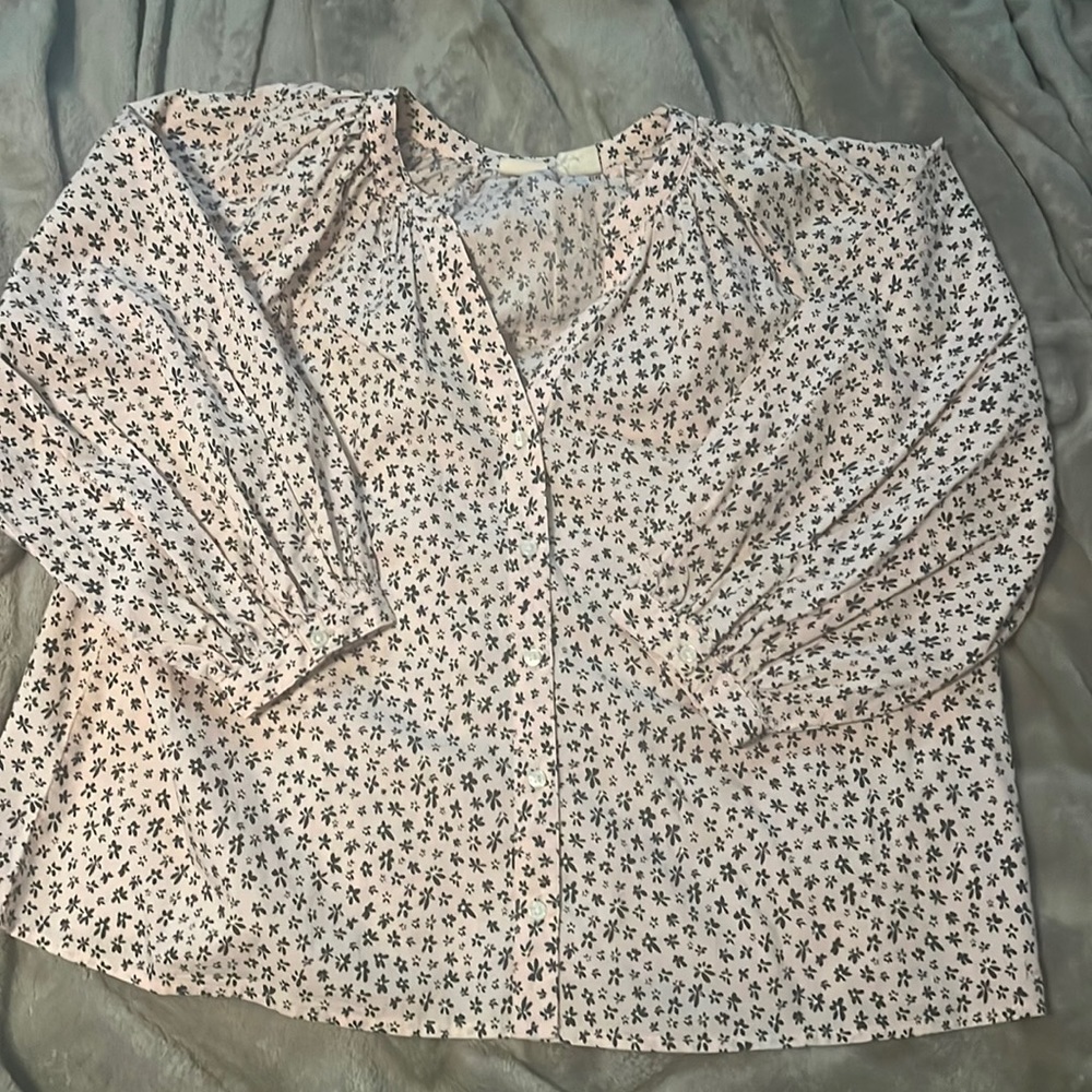 Levi flowered v neck button shirt